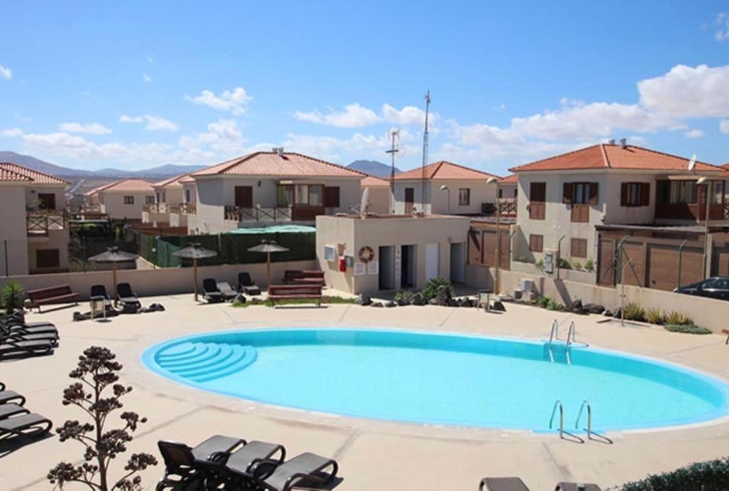 Villa Familiale A คอร์ราเลโฮ ภายนอก รูปภาพ